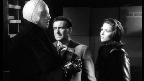 Chapeau melon et botte de cuir